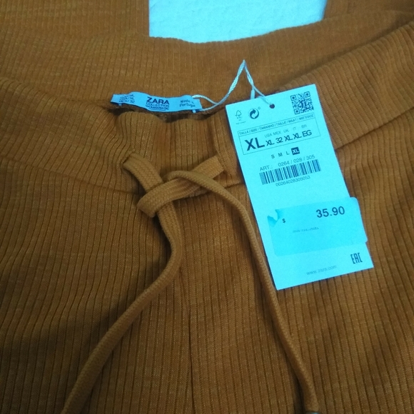 Zara Pants - Zara Collection Flowy Leg Pants